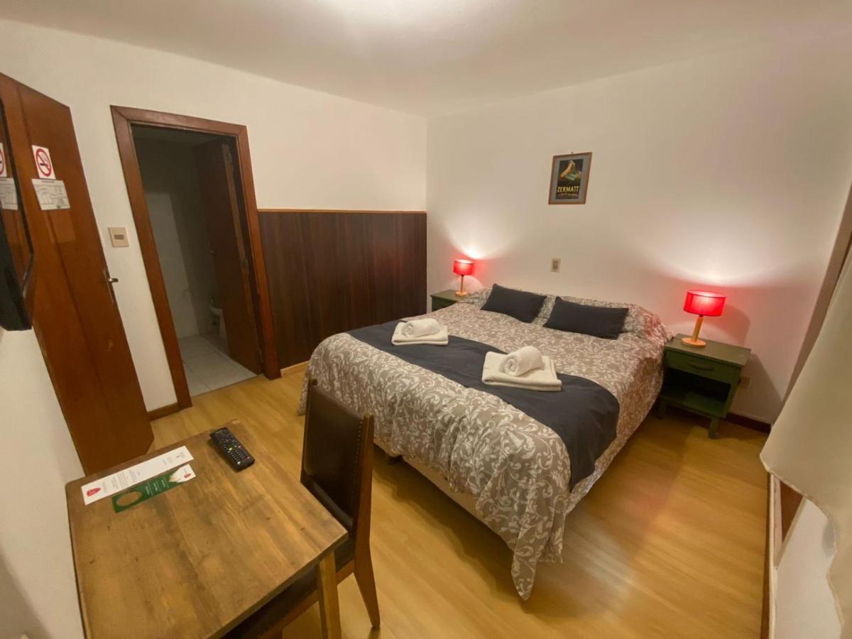 Hosteria Suiza - Ex Casita Suiza San Carlos de Bariloche Exterior photo